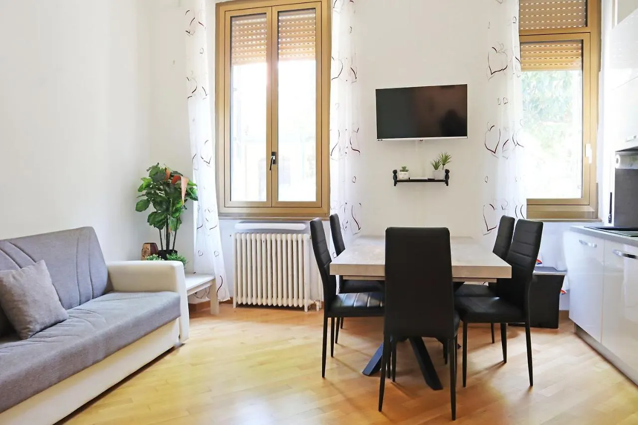 Cenisio Comfort House Apartment Milan