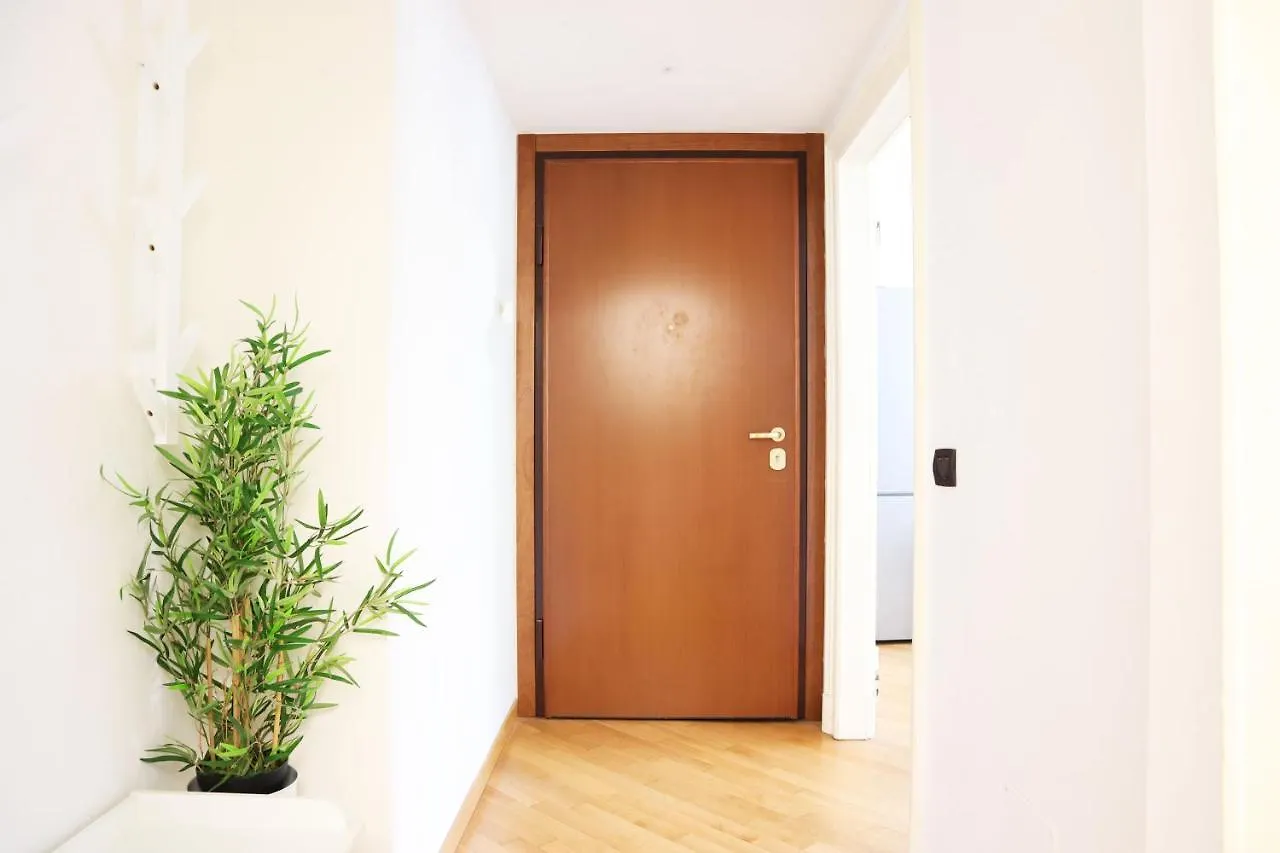 Cenisio Comfort House Apartment Milan Italy
